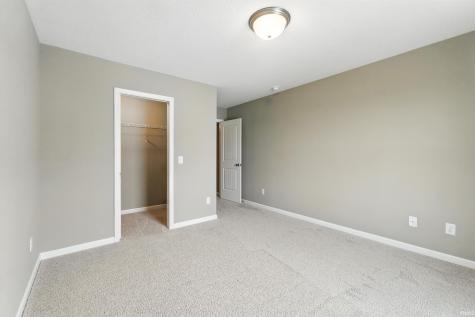 5098 Sickle Cove Fort Wayne IN 46818