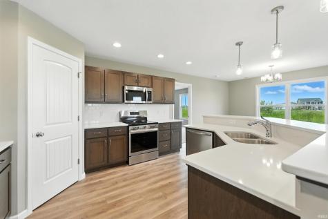 5098 Sickle Cove Fort Wayne IN 46818