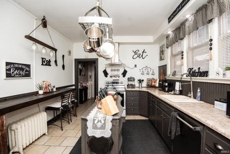 706 Buntin Street Vincennes IN 47591