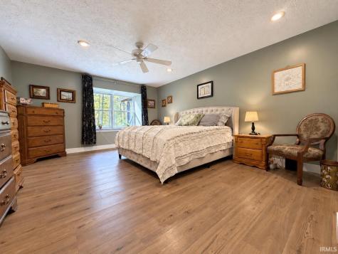 342 The Woods Bedford IN 47421
