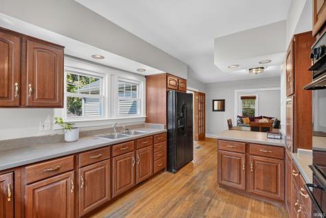 640 W Boonville-new Harmony Road Evansville IN 47725