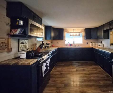 3744 N 1150 W Flora IN 46929