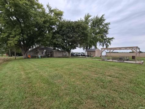 3744 N 1150 W Flora IN 46929