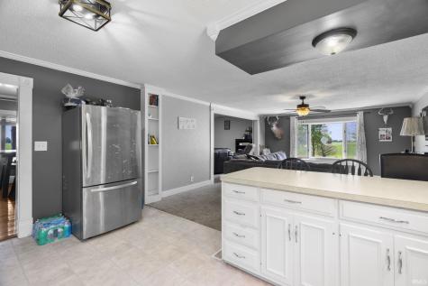 2144 S County Rd 1300 E Frankfort IN 46041