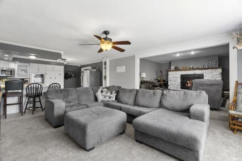2144 S County Rd 1300 E Frankfort IN 46041