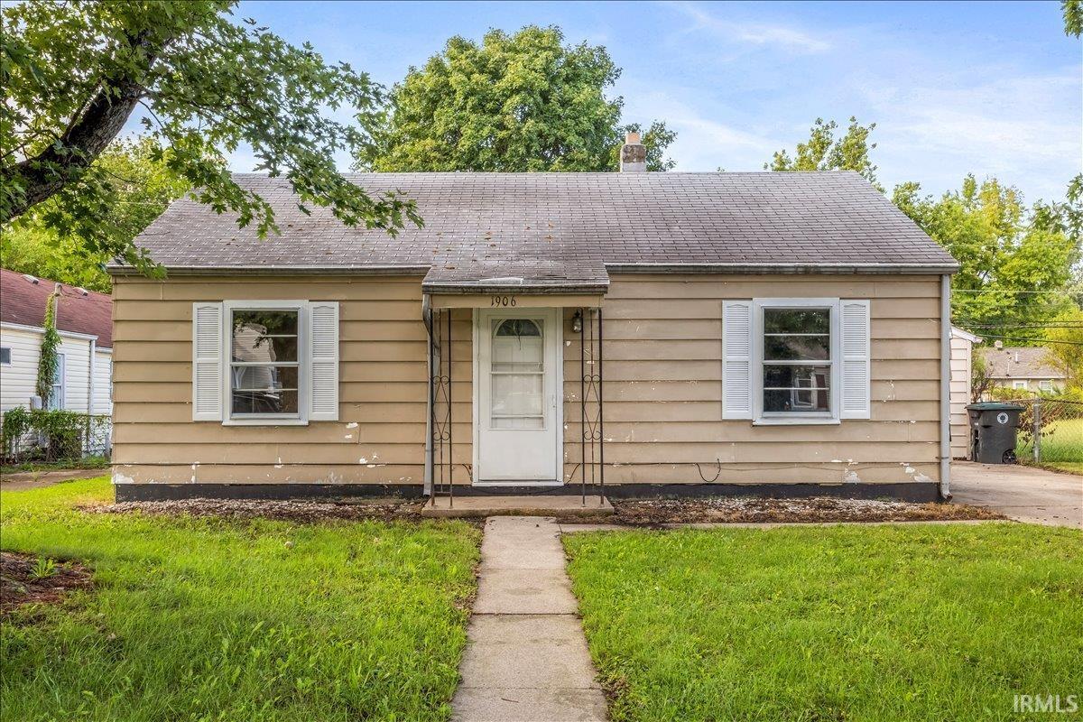 1906 E 24th Street Muncie IN 47302