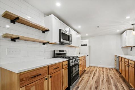 10501 Jefferson Road Osceola IN 46561