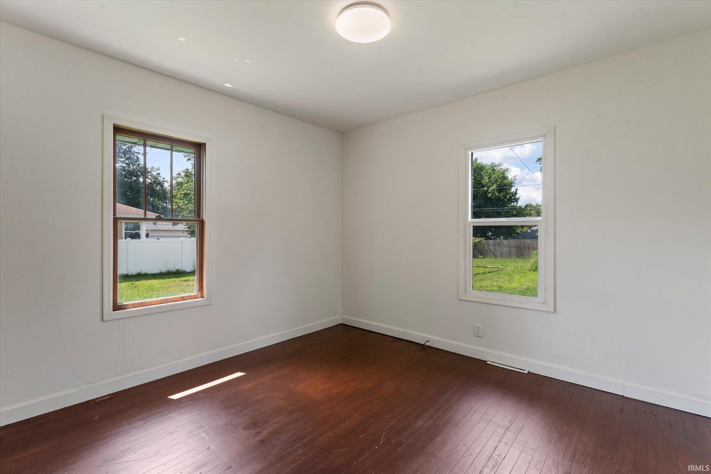 809 E Victoria Street South Bend IN 46614