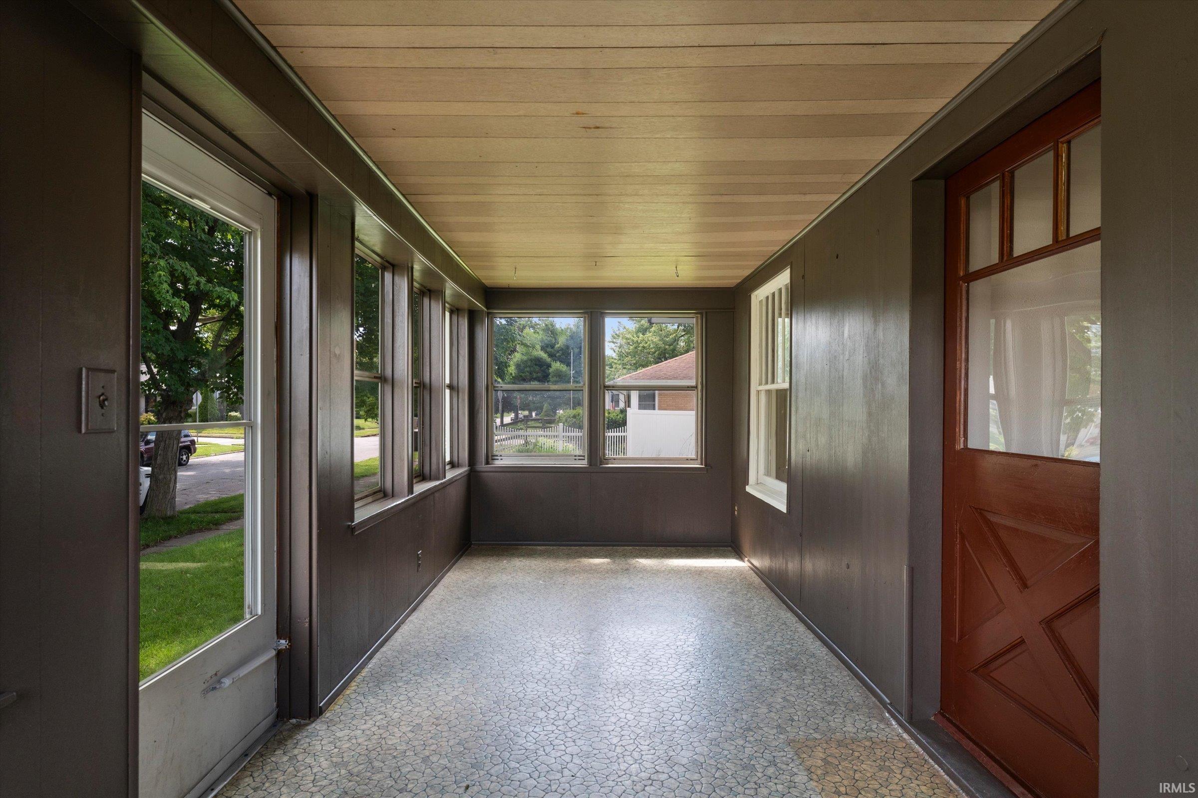 809 E Victoria Street South Bend IN 46614