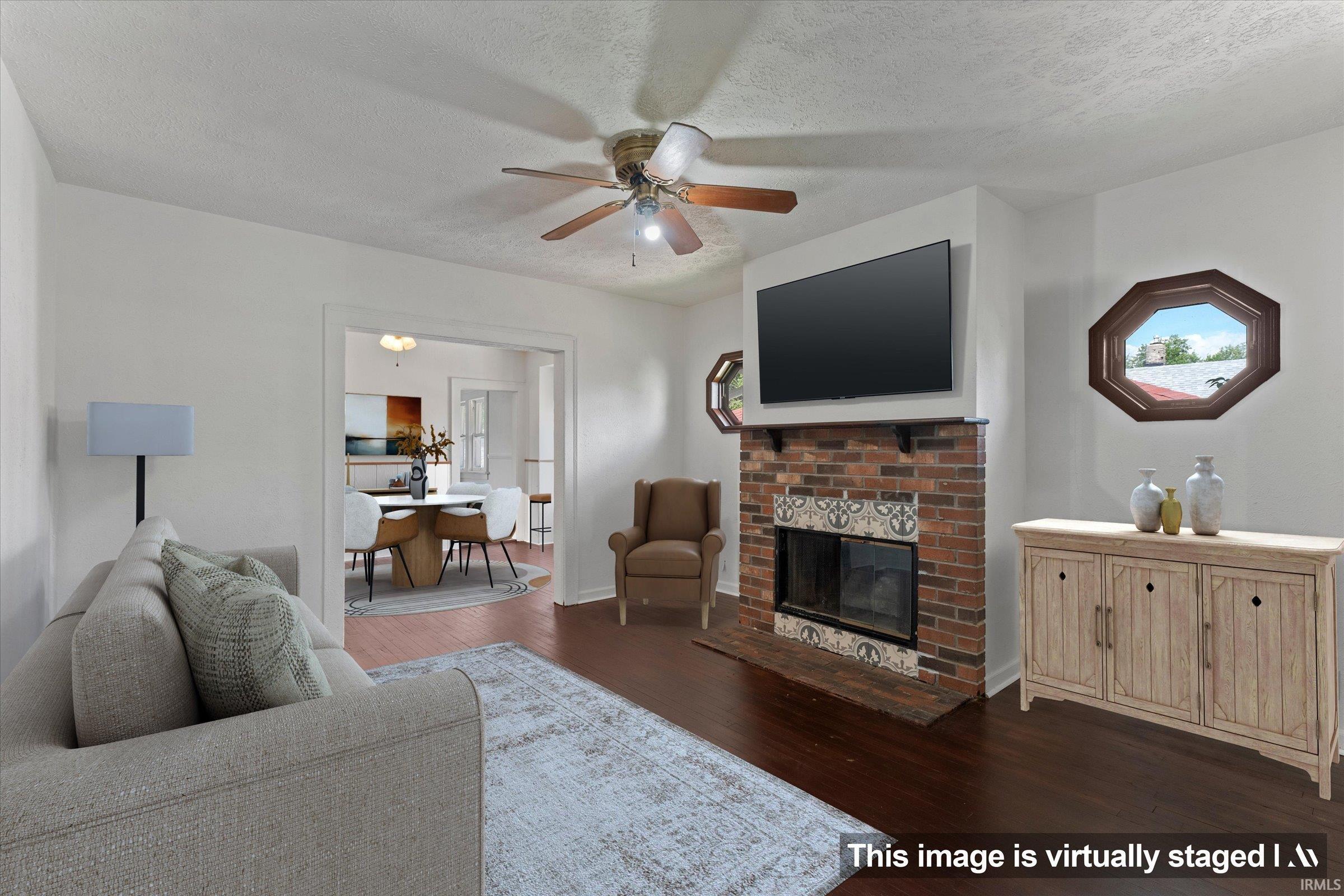 809 E Victoria Street South Bend IN 46614