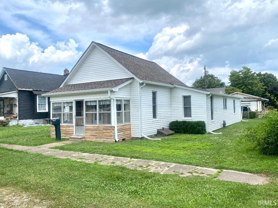 25 N Myra Street Worthington IN 47471