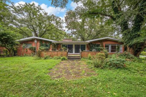 52585 Brooktrails Drive South Bend IN 46637