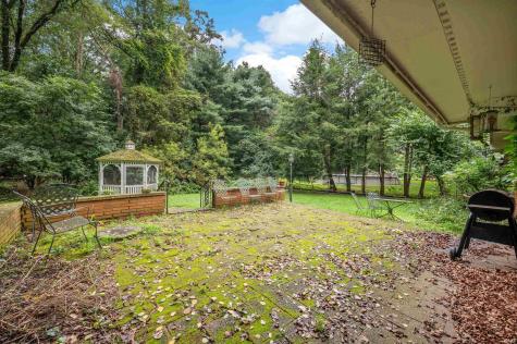 52585 Brooktrails Drive South Bend IN 46637