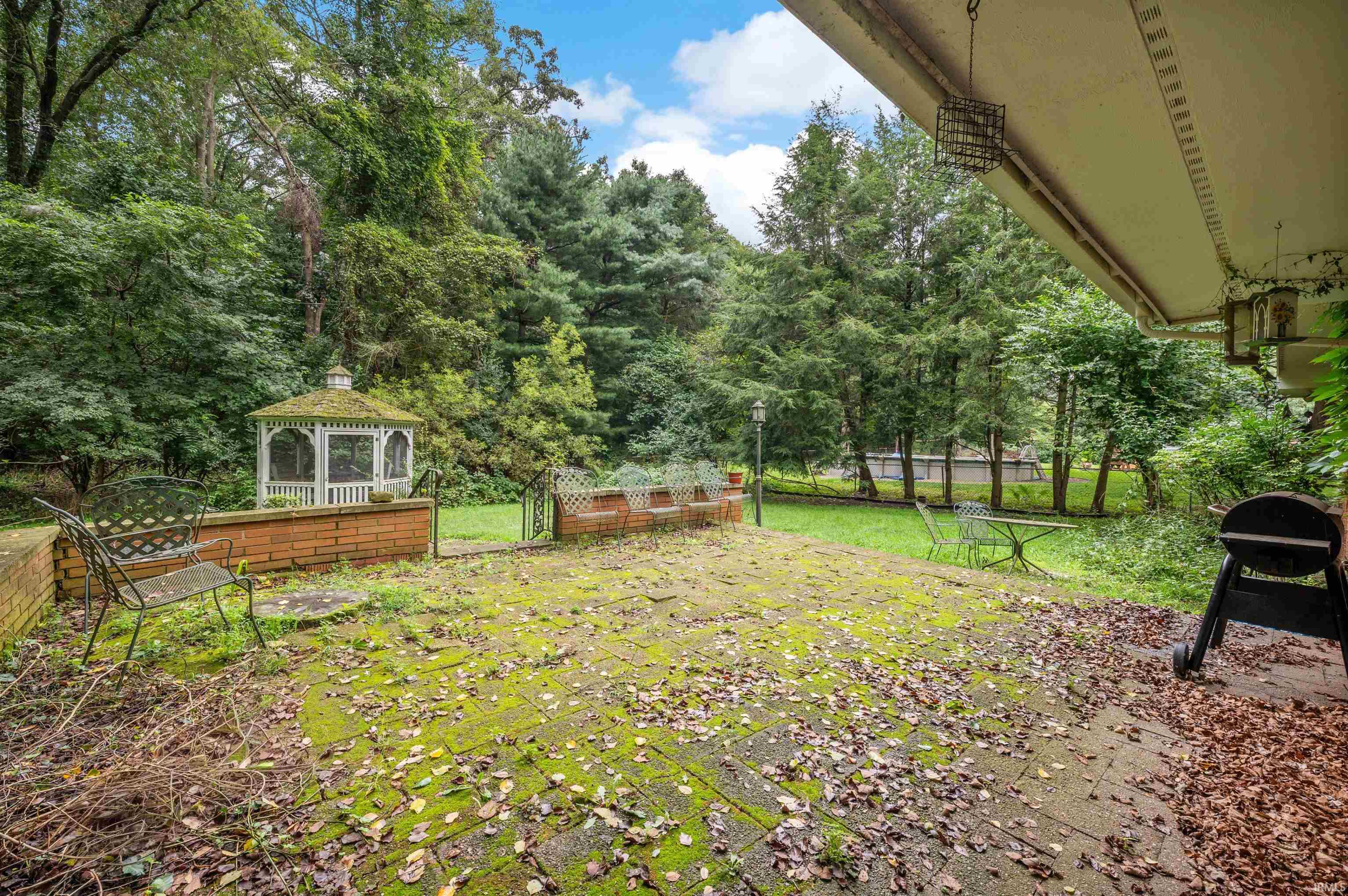 52585 Brooktrails Drive South Bend IN 46637