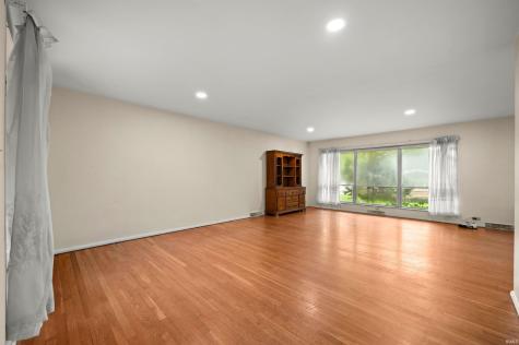 52585 Brooktrails Drive South Bend IN 46637