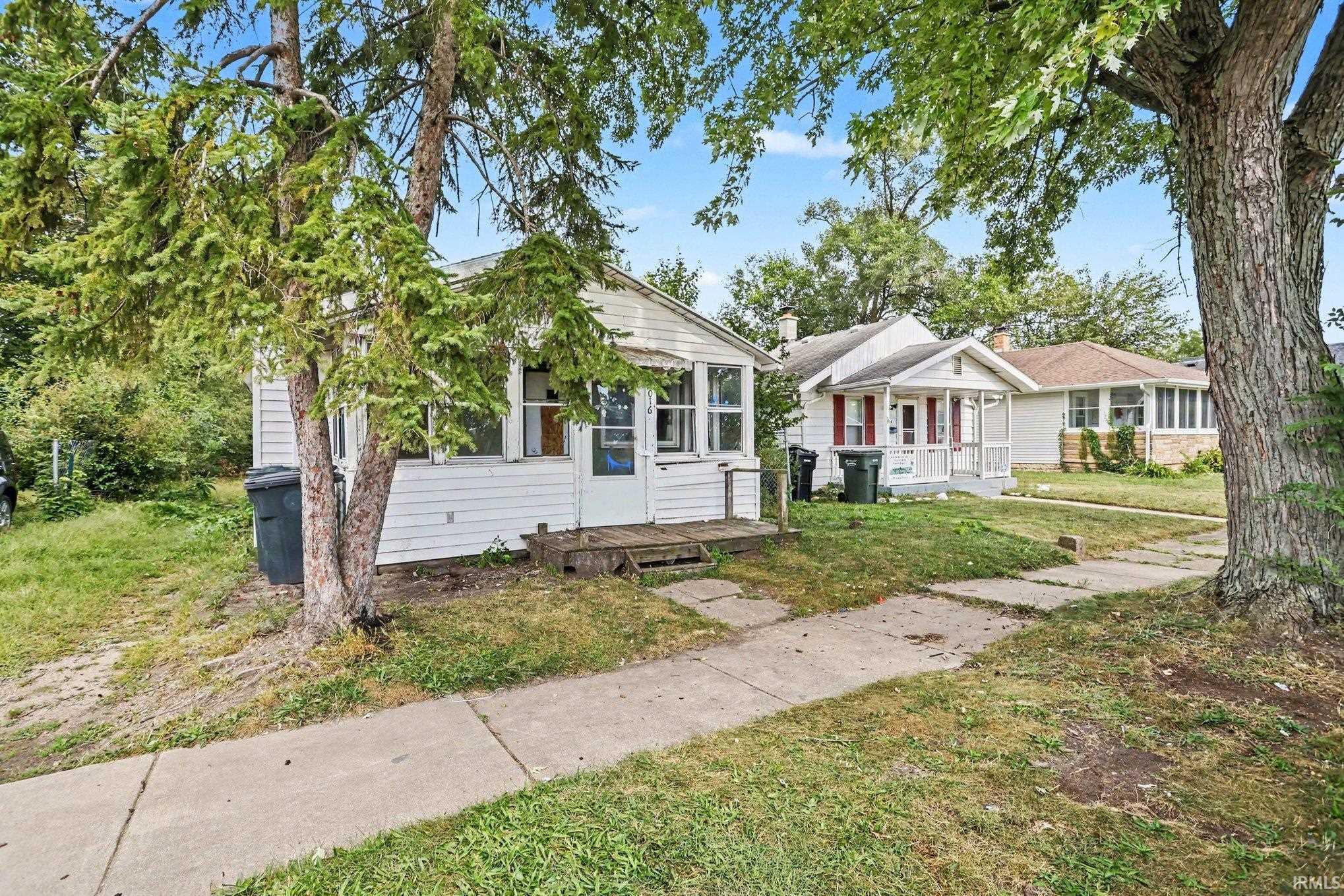 1016 Duey Avenue South Bend IN 46617