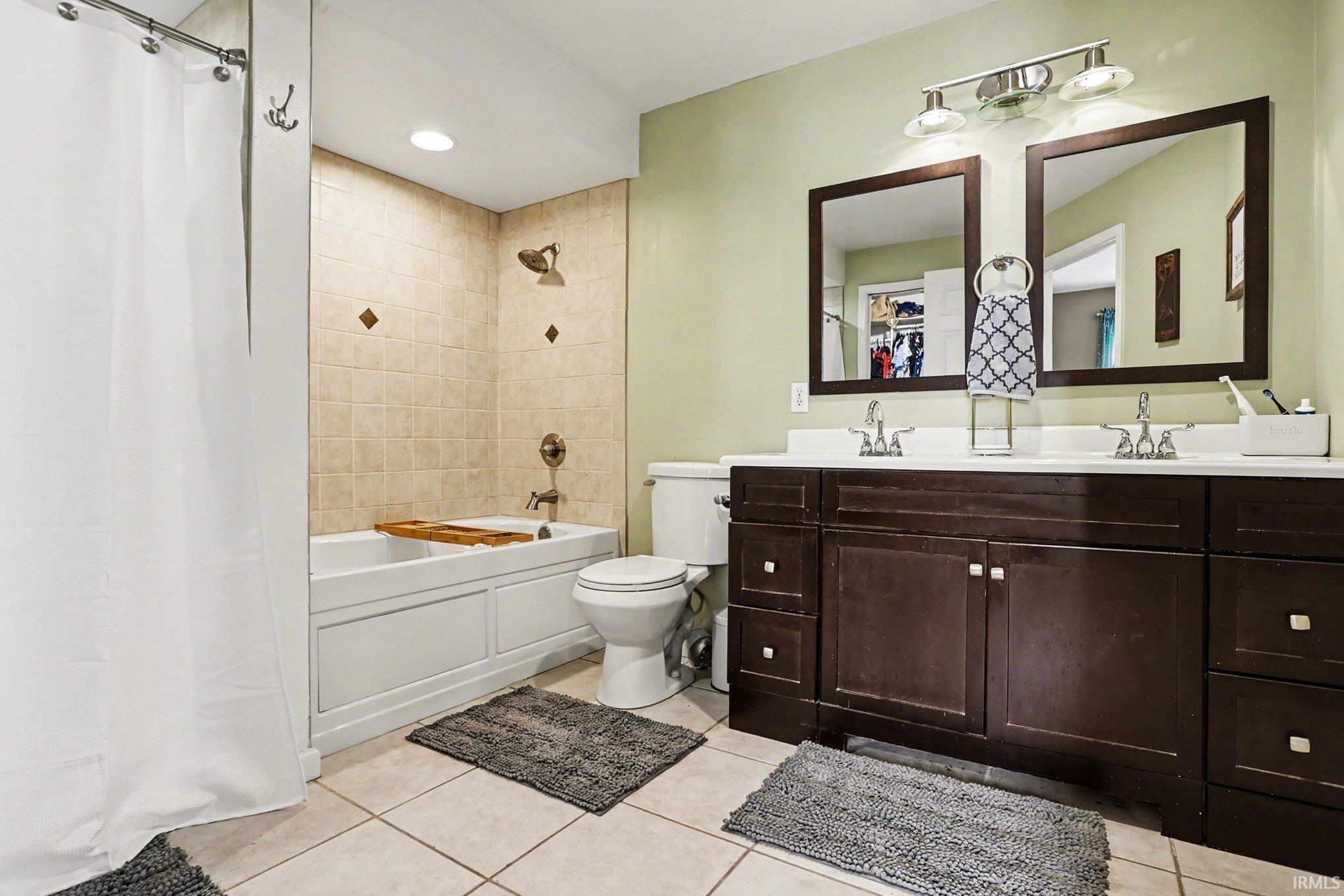 53178 County Kerry Drive Granger IN 46530