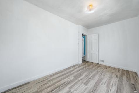 3421 Alexander Street Fort Wayne IN 46806