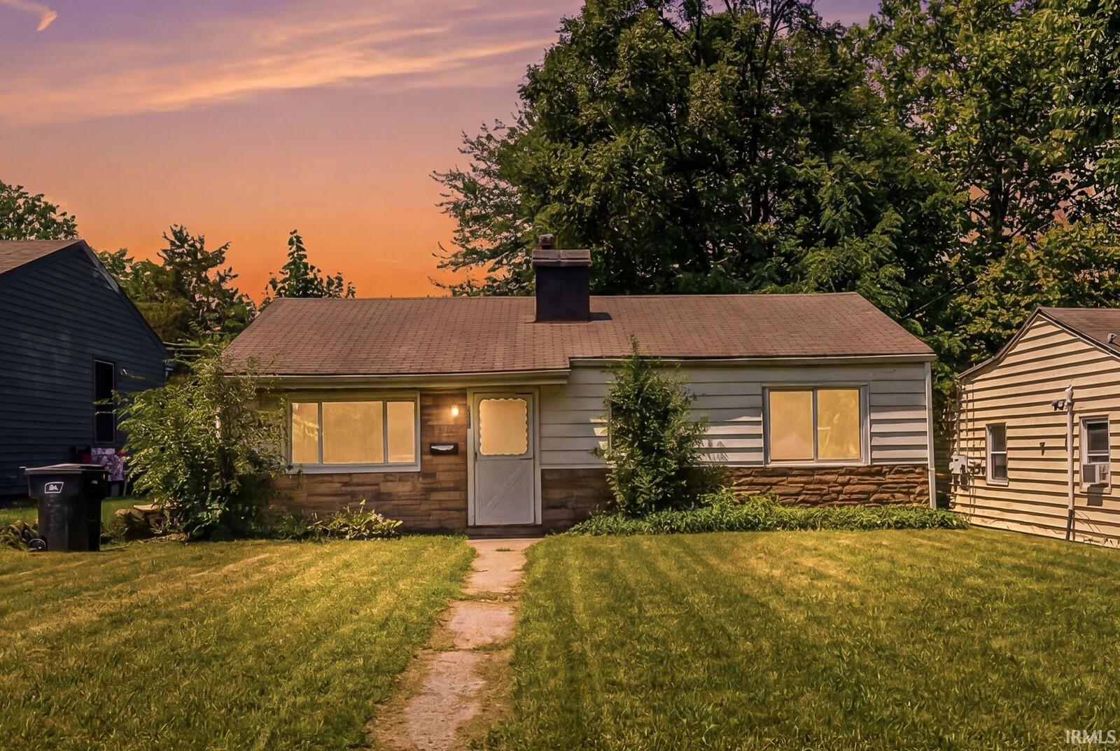 1929 Swygart Avenue South Bend IN 46613