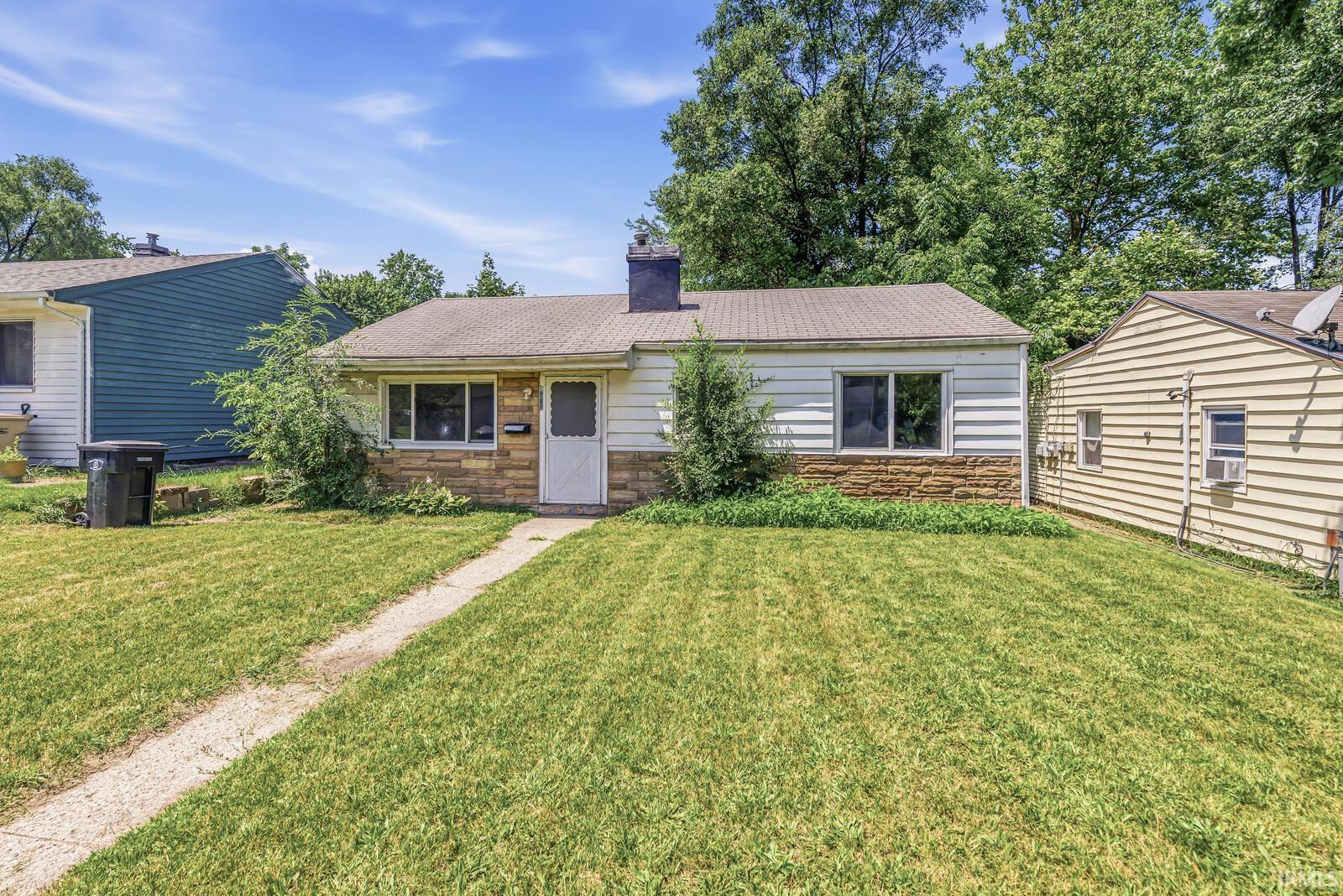 1929 Swygart Avenue South Bend IN 46613