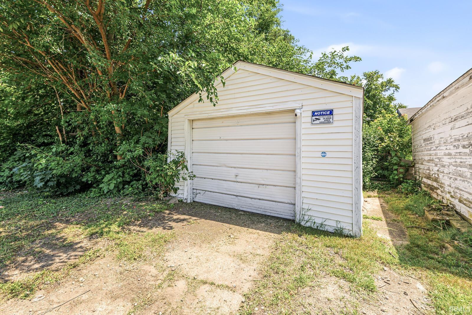 1929 Swygart Avenue South Bend IN 46613