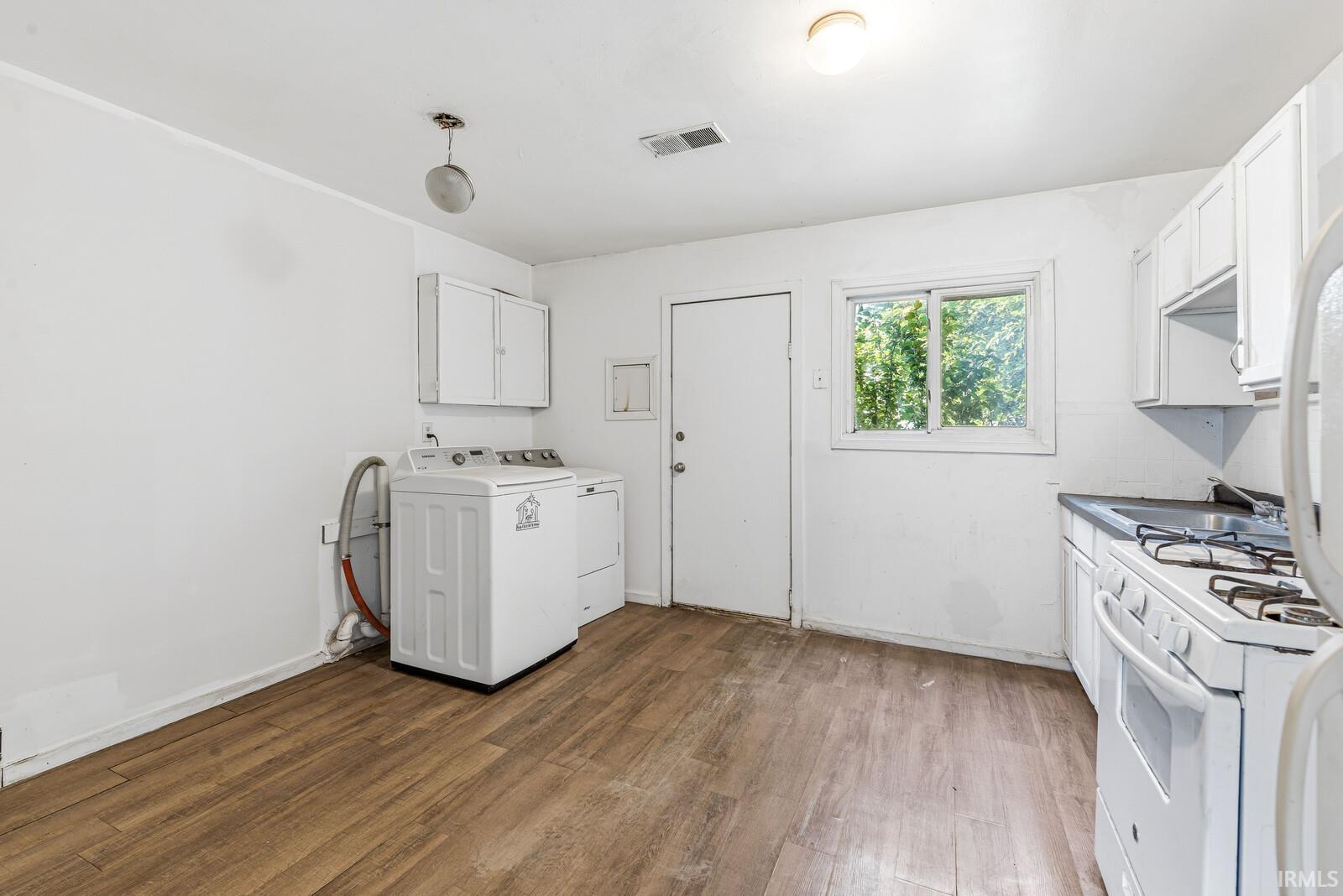 1929 Swygart Avenue South Bend IN 46613