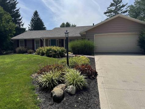 4820 Oak Mast Trail Fort Wayne IN 46804