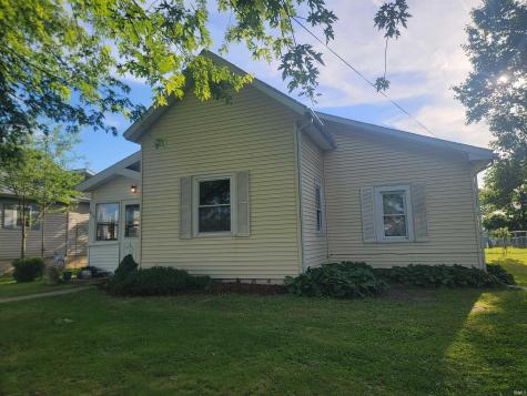 816 N Hickory Dunkirk IN 47336