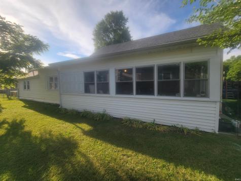 816 N Hickory Dunkirk IN 47336