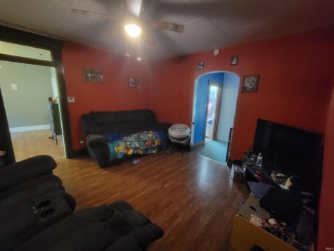 816 N Hickory Dunkirk IN 47336
