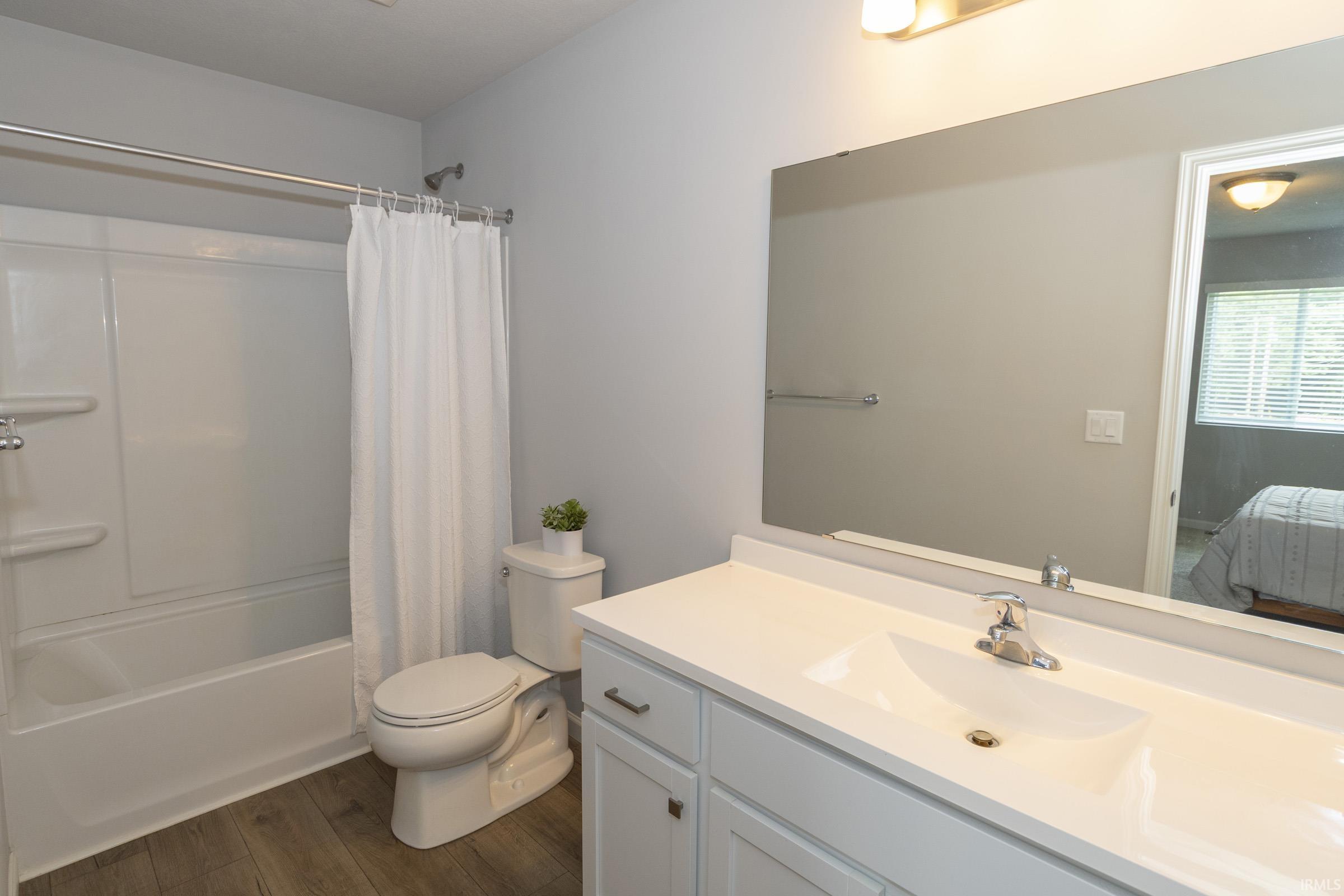 50712 Acorn Trail Elkhart IN 46514