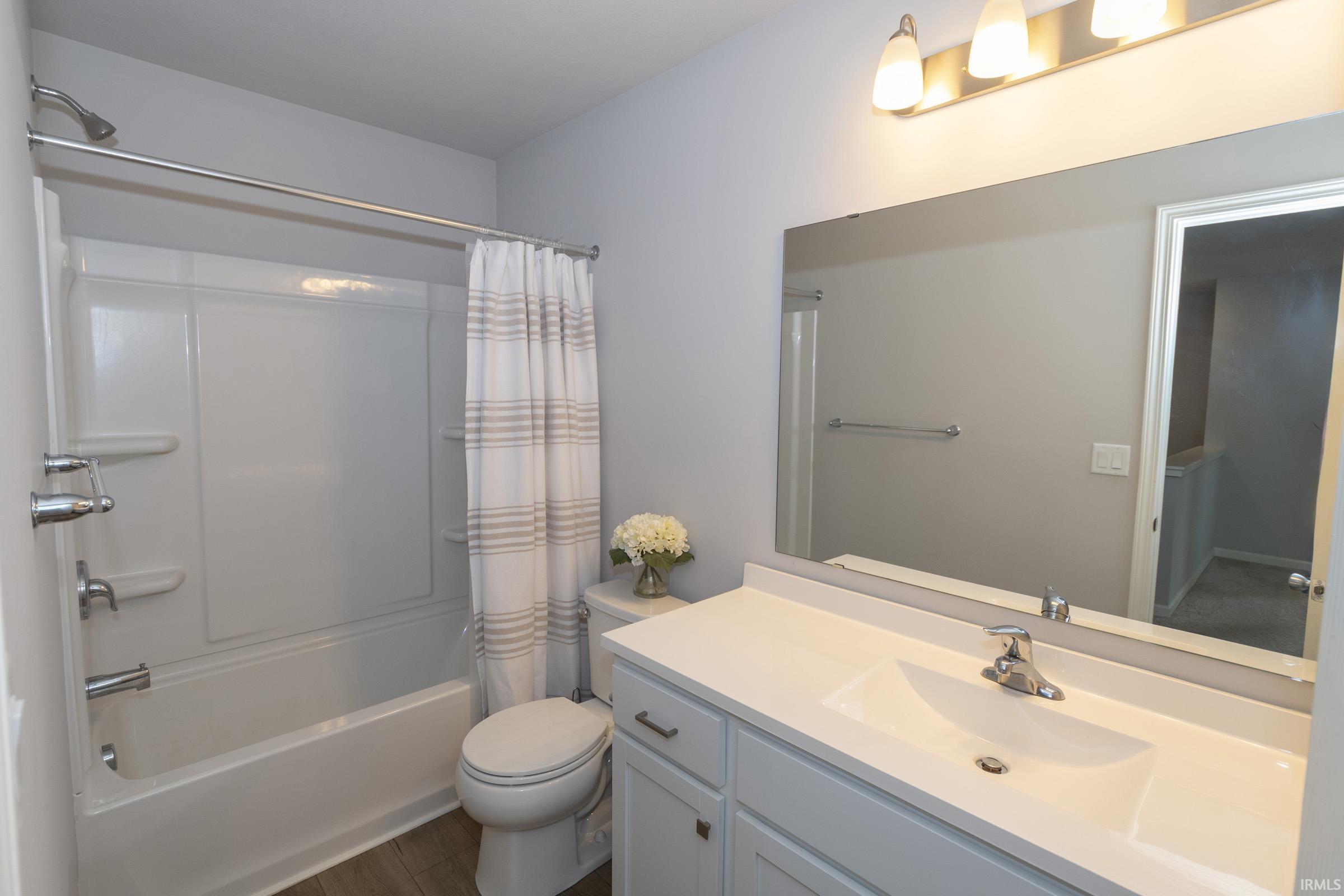 50712 Acorn Trail Elkhart IN 46514