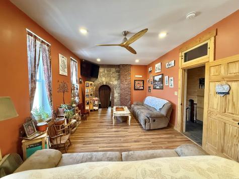 200 E Columbia Street Evansville IN 47711