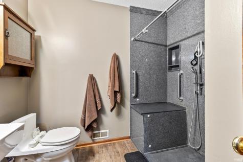 1331 N Finlandia Way Albion IN 46701