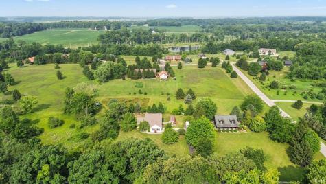 1331 N Finlandia Way Albion IN 46701
