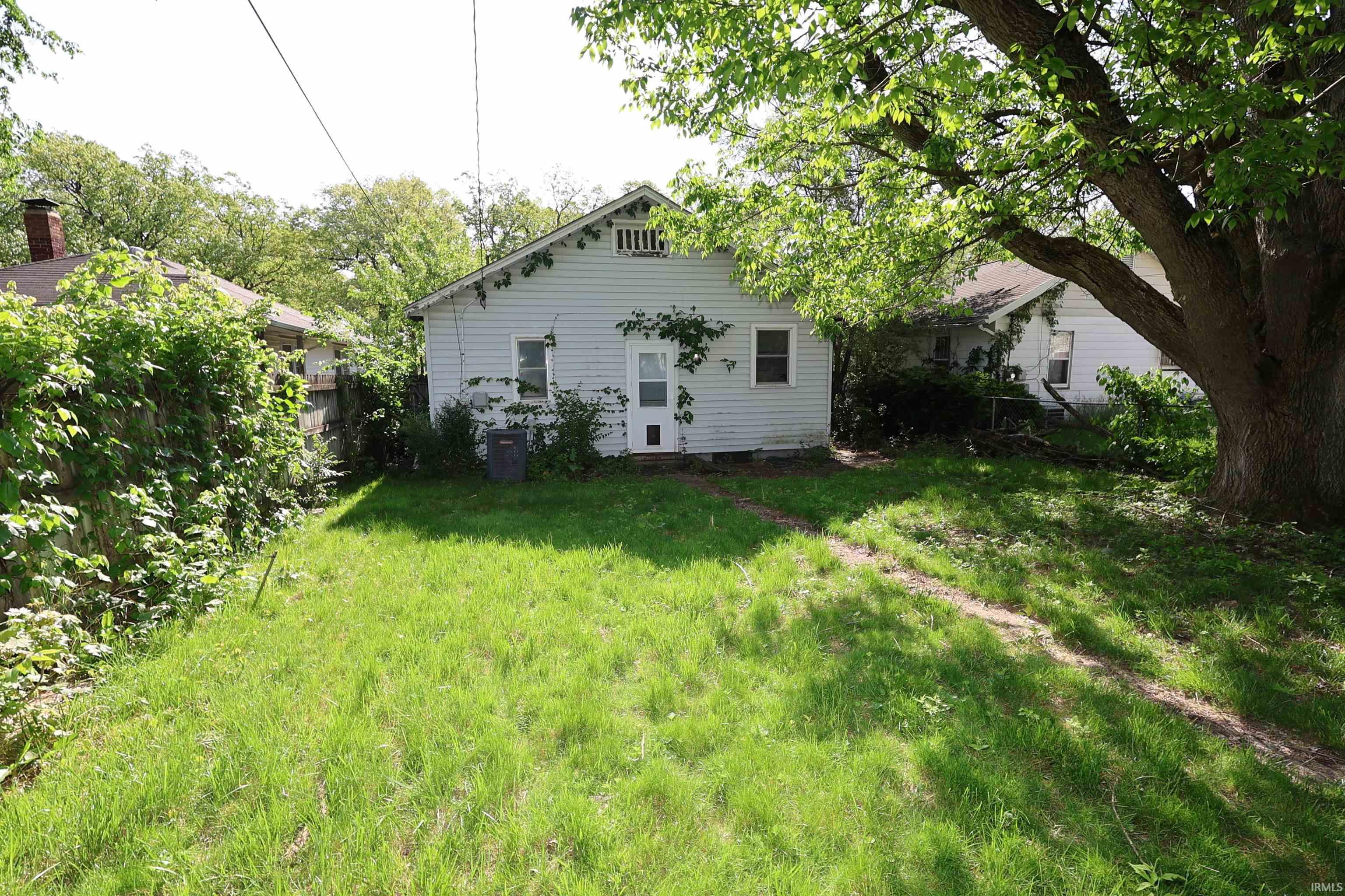1233 Wilber Street South Bend IN 46628