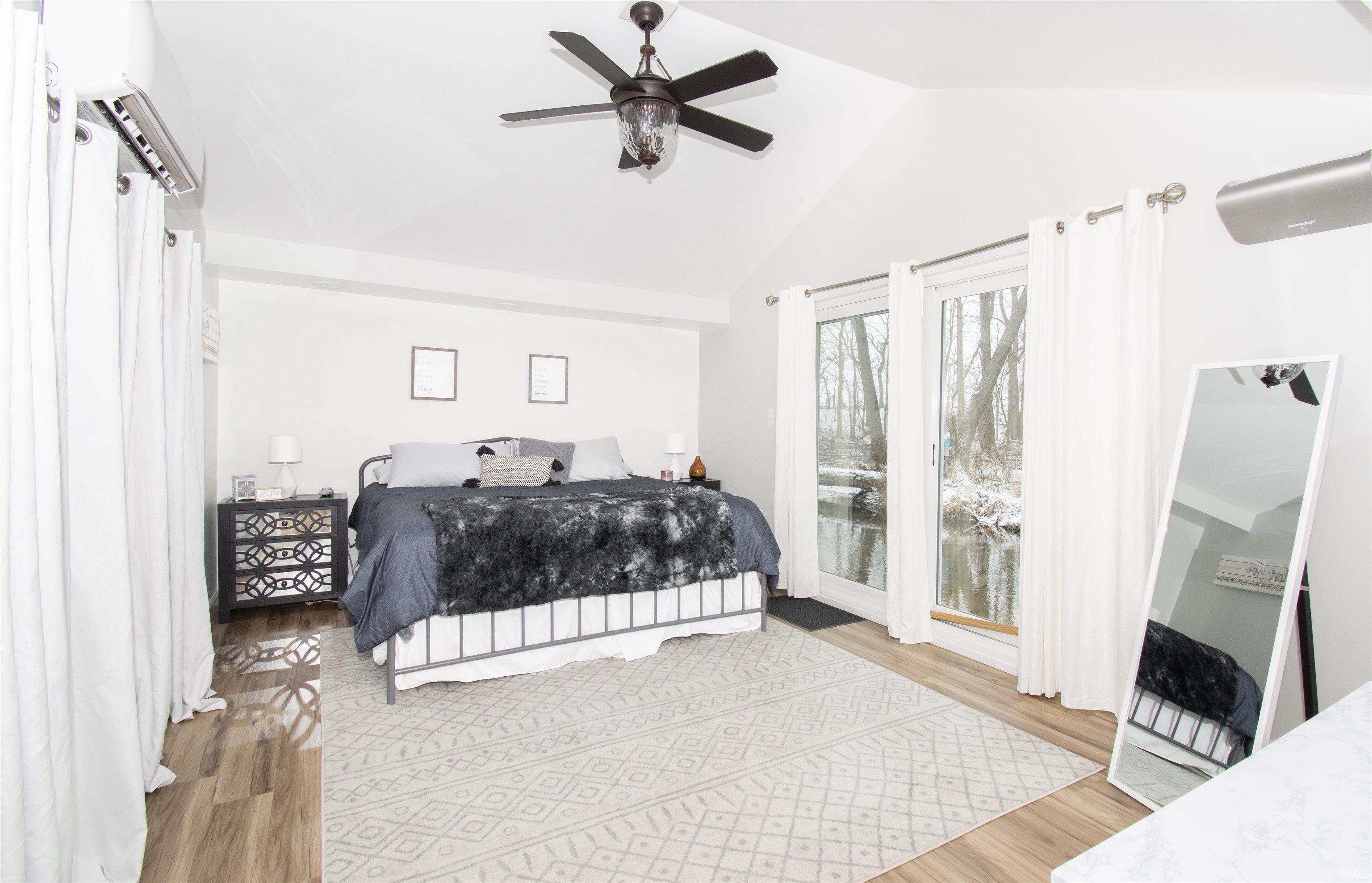 2008 E Riverside Drive Warsaw IN 46582