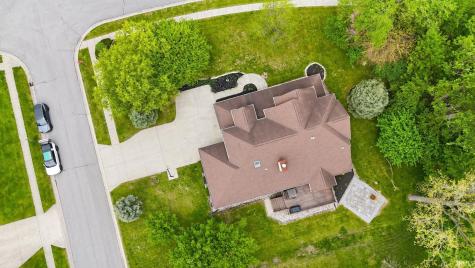 9827 Crown Point Drive Fort Wayne IN 46804