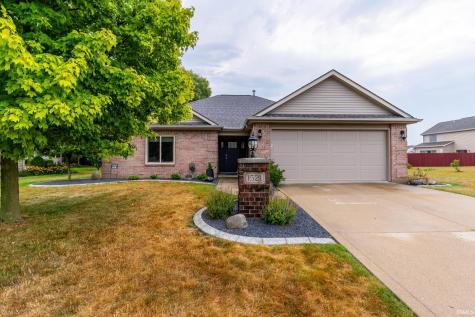 1521 Waynedale Drive Garrett IN 46738