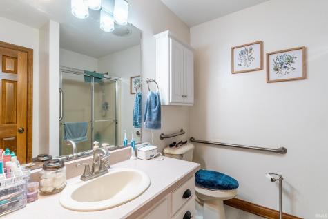 1521 Waynedale Drive Garrett IN 46738