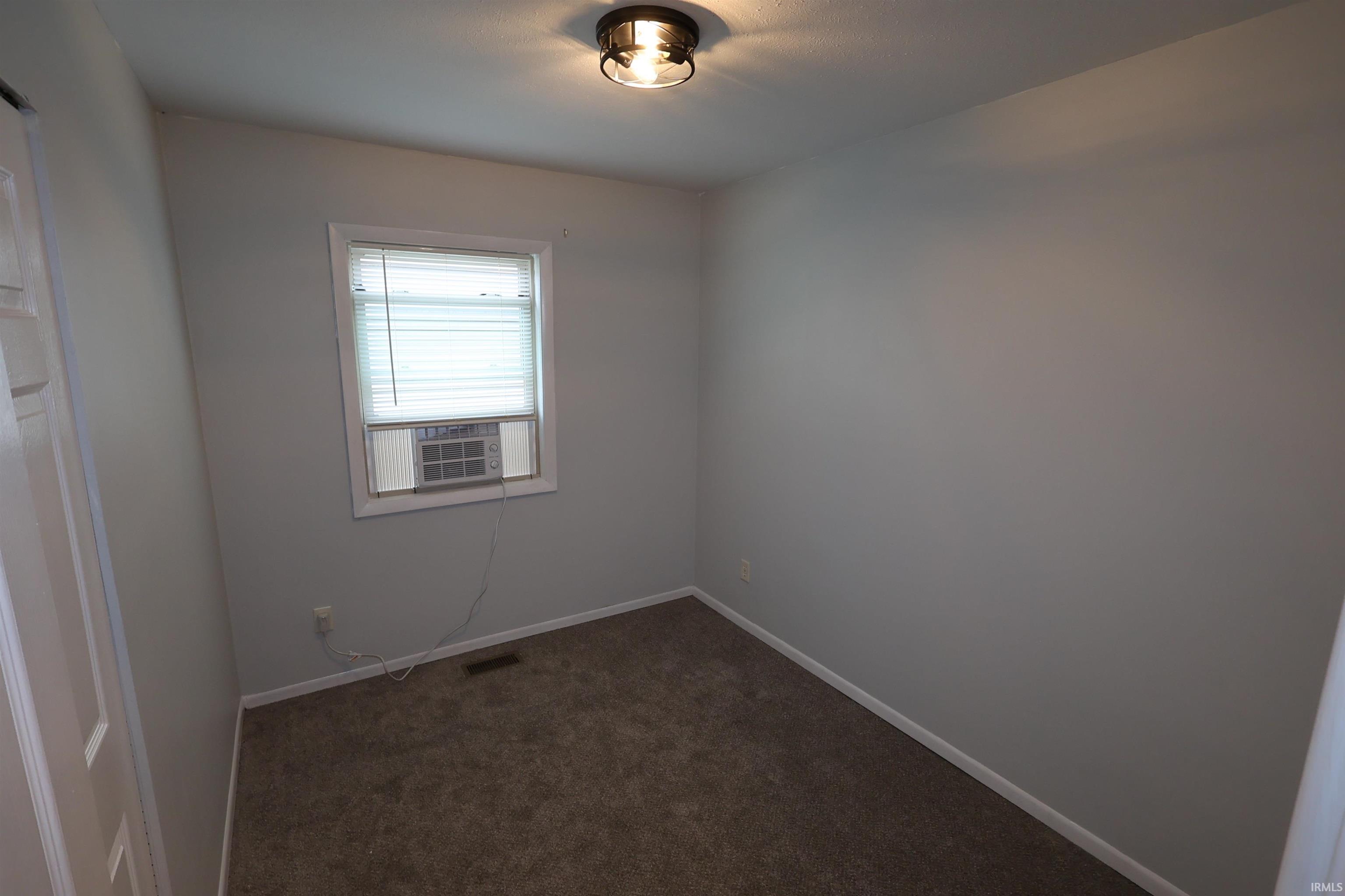 1940 Renfrew Drive South Bend IN 46614