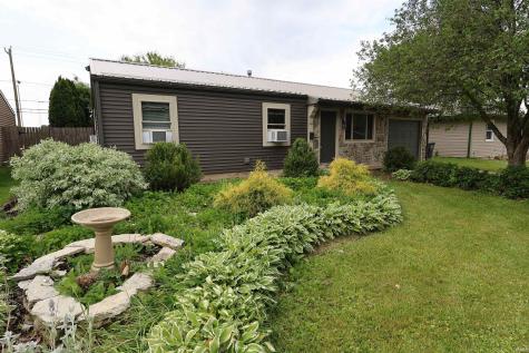 1940 Renfrew Drive South Bend IN 46614
