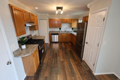 1940 Renfrew Drive South Bend IN 46614