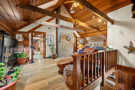 5175 Beanblossom Road Nashville IN 47448