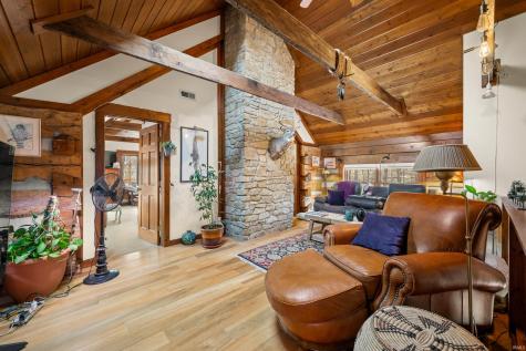 5175 Beanblossom Road Nashville IN 47448