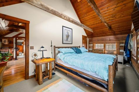5175 Beanblossom Road Nashville IN 47448