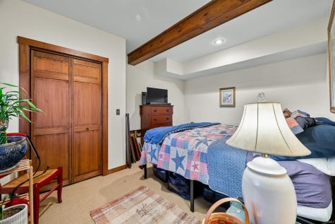 5175 Beanblossom Road Nashville IN 47448