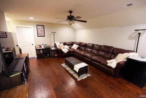 1518 Breezy Creek Drive Evansville IN 47720