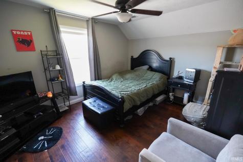 1518 Breezy Creek Drive Evansville IN 47720