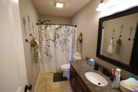 1518 Breezy Creek Drive Evansville IN 47720